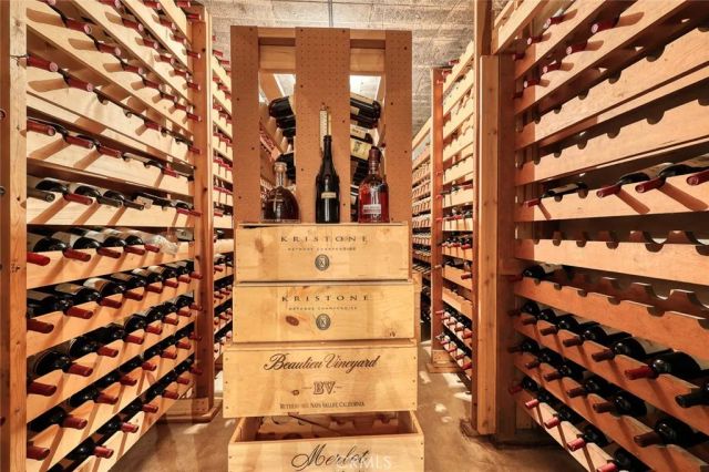 999 Rosalind Road, San Marino, CA 91108