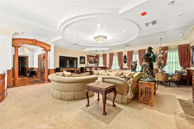 999 Rosalind Road, San Marino, CA 91108