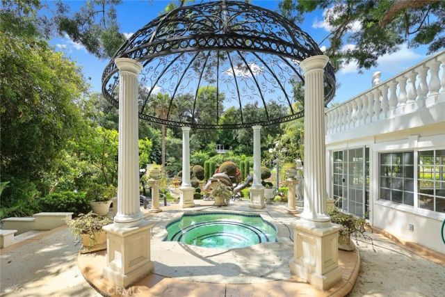 999 Rosalind Road, San Marino, CA 91108