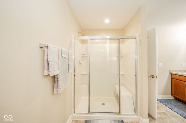 541 Greenwood Trace Drive, Whiteland, IN 46184