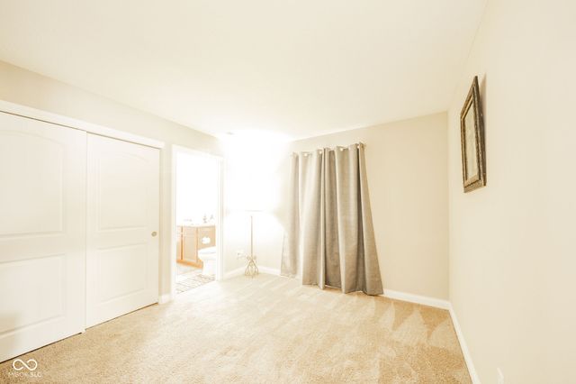 541 Greenwood Trace Drive, Whiteland, IN 46184