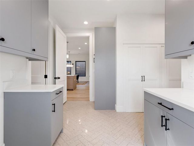 810 NW 72nd Street, Oklahoma City, OK 73116