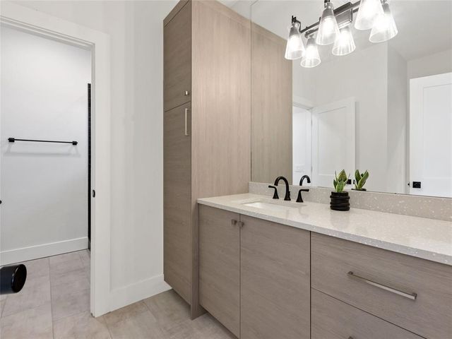 810 NW 72nd Street, Oklahoma City, OK 73116