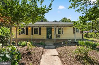 905 LINDSAY RD, Oxon Hill, MD 20745
