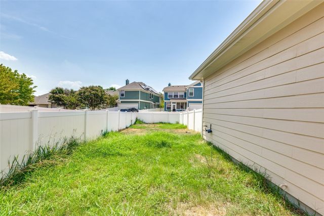 1386 Portsmouth Drive, Providence Village, TX 76227