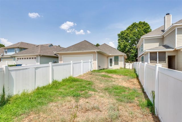 1386 Portsmouth Drive, Providence Village, TX 76227