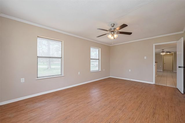 14 Veronica Lane, Huntsville, TX 77340