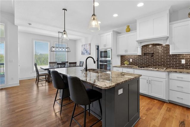 8808 N Clarion Avenue, Kansas City, MO 64153