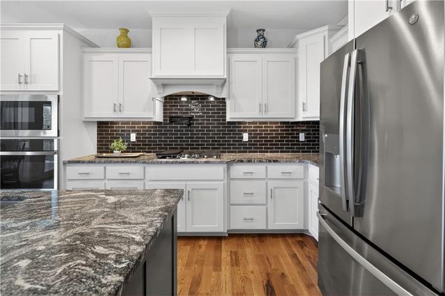 8808 N Clarion Avenue, Kansas City, MO 64153