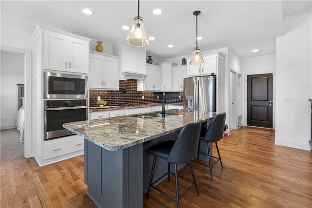 8808 N Clarion Avenue, Kansas City, MO 64153