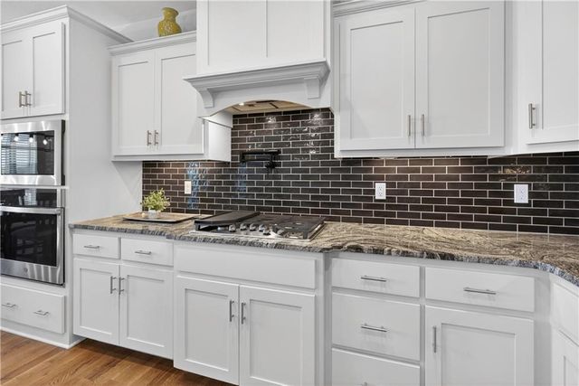 8808 N Clarion Avenue, Kansas City, MO 64153
