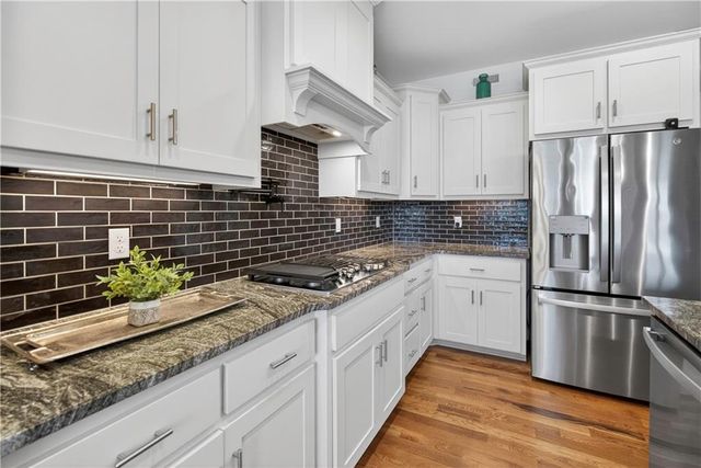 8808 N Clarion Avenue, Kansas City, MO 64153