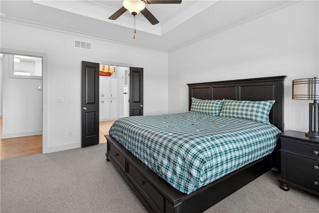 8808 N Clarion Avenue, Kansas City, MO 64153