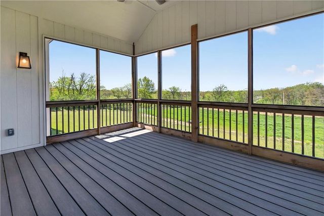 8808 N Clarion Avenue, Kansas City, MO 64153