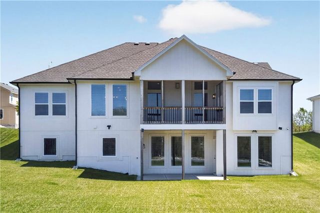 8808 N Clarion Avenue, Kansas City, MO 64153