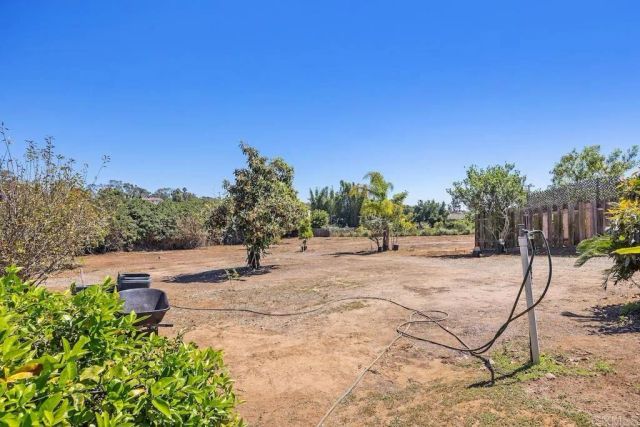 2600 Highland, Carlsbad, CA 92008