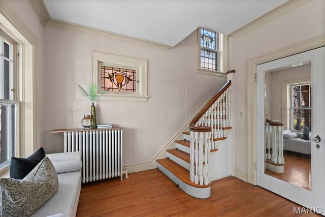 7721 Country Club Court, Clayton, MO 63105