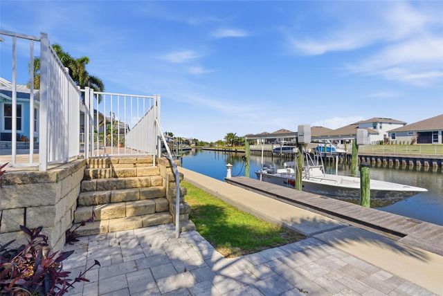 715 ISLEBAY DRIVE, Apollo Beach, FL 33572