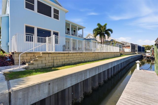 715 ISLEBAY DRIVE, Apollo Beach, FL 33572