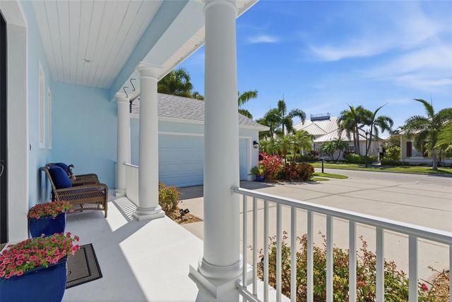 715 ISLEBAY DRIVE, Apollo Beach, FL 33572