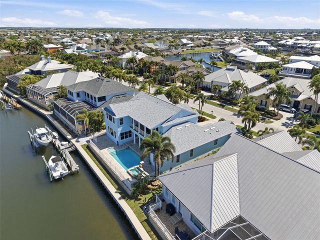 715 ISLEBAY DRIVE, Apollo Beach, FL 33572