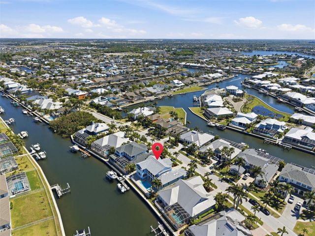 715 ISLEBAY DRIVE, Apollo Beach, FL 33572