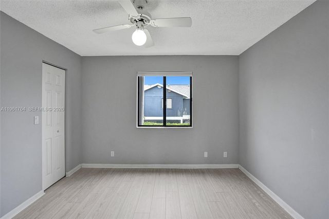 2641 W Gately Dr W 1002, West Palm Beach, FL 33415