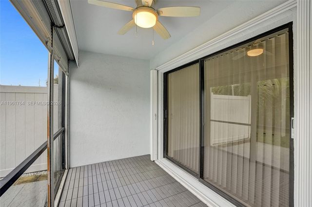 2641 W Gately Dr W 1002, West Palm Beach, FL 33415