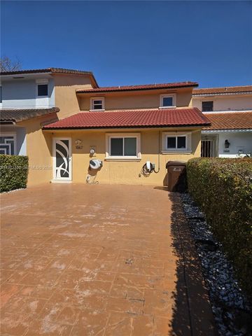1067 W 37th St, Hialeah, FL 33012