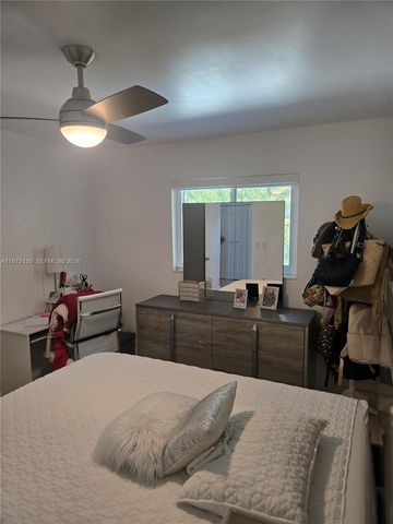 1067 W 37th St, Hialeah, FL 33012