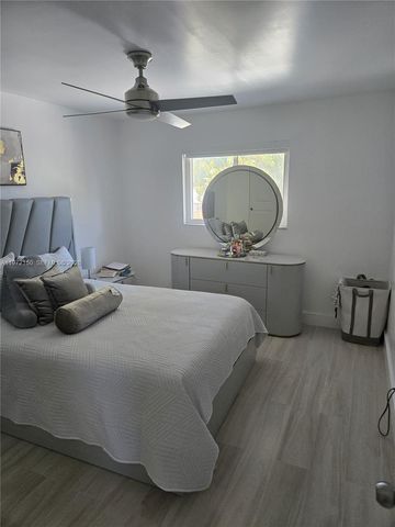 1067 W 37th St, Hialeah, FL 33012