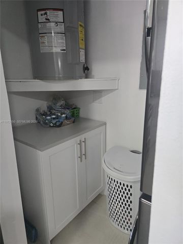 1067 W 37th St, Hialeah, FL 33012