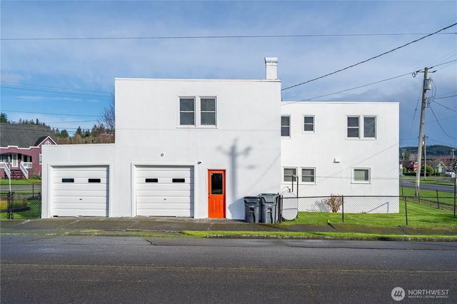 304 Emerson Avenue, Hoquiam, WA 98550