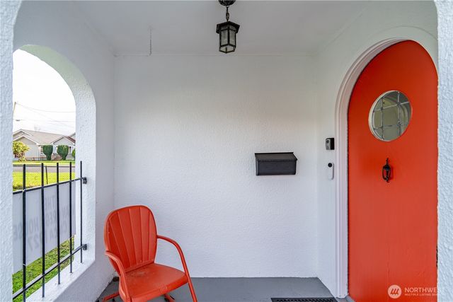 304 Emerson Avenue, Hoquiam, WA 98550