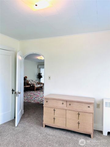 304 Emerson Avenue, Hoquiam, WA 98550