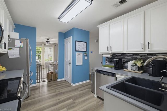 431 Hancock Drive, Kernersville, NC 27284