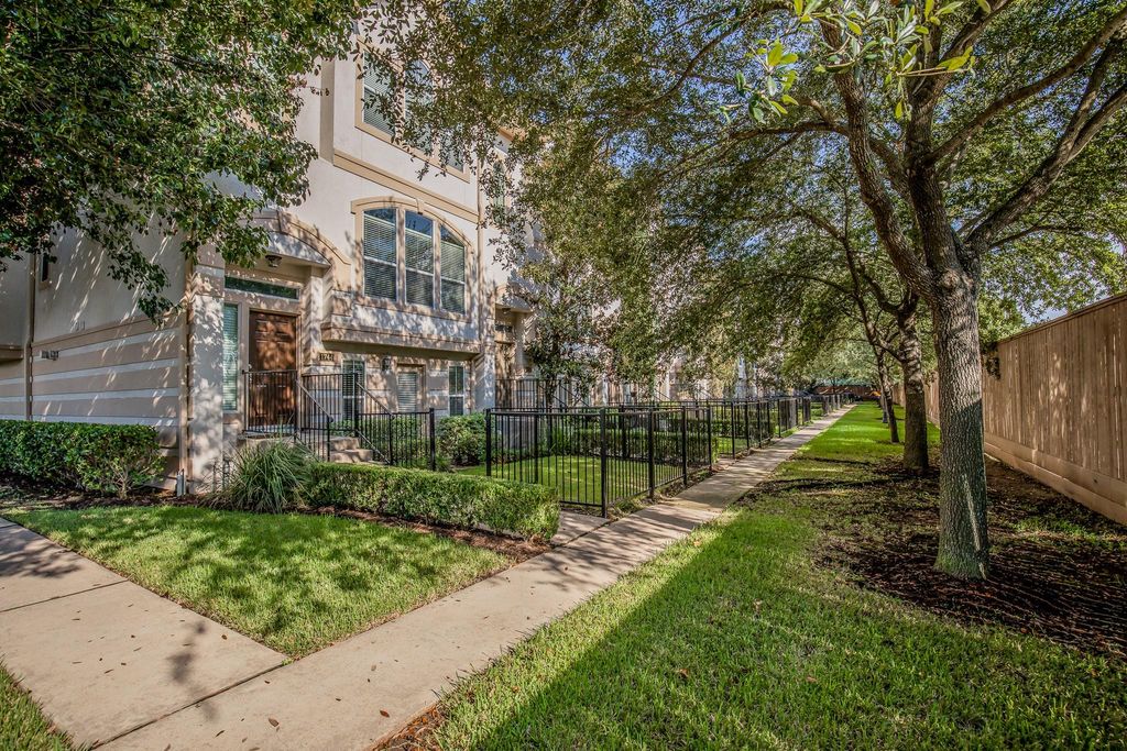 1742 French Village Drive, Houston, TX 77055