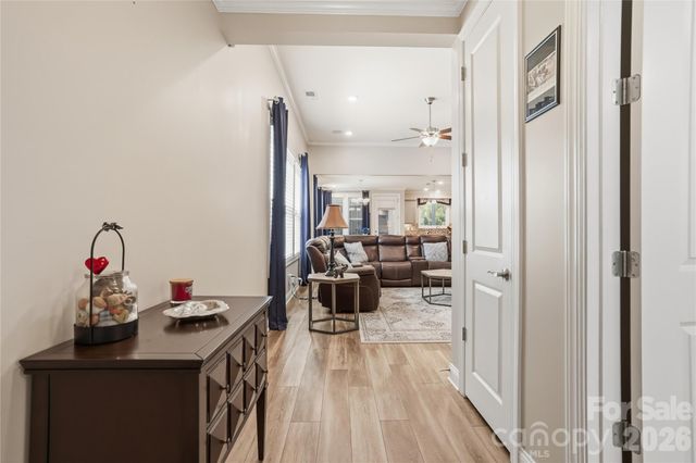 7111 Overjoyed Crossing, Charlotte, NC 28215