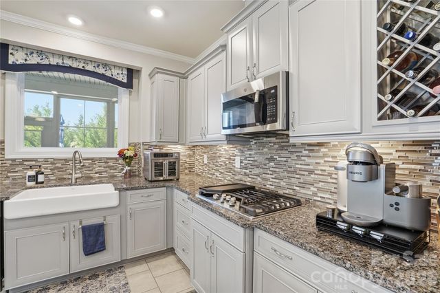 7111 Overjoyed Crossing, Charlotte, NC 28215