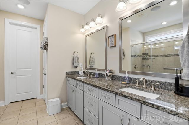 7111 Overjoyed Crossing, Charlotte, NC 28215