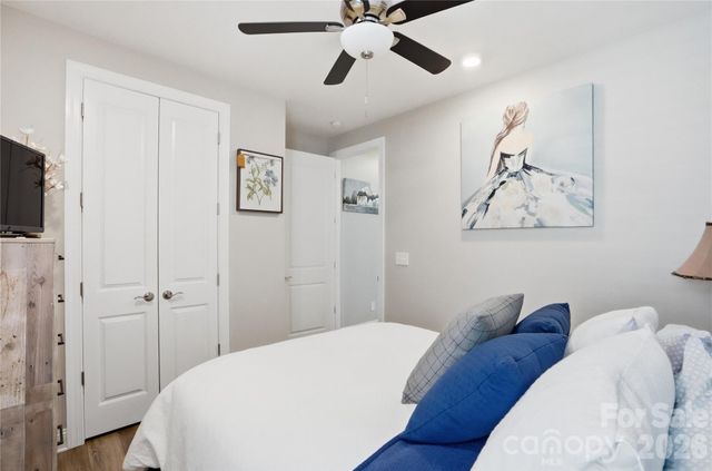 7111 Overjoyed Crossing, Charlotte, NC 28215