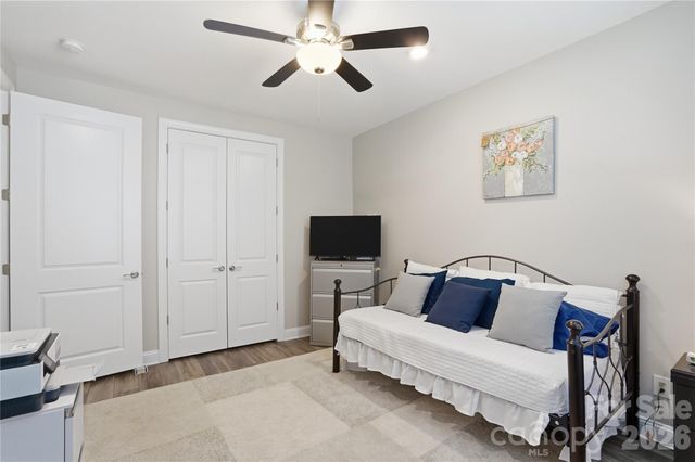 7111 Overjoyed Crossing, Charlotte, NC 28215
