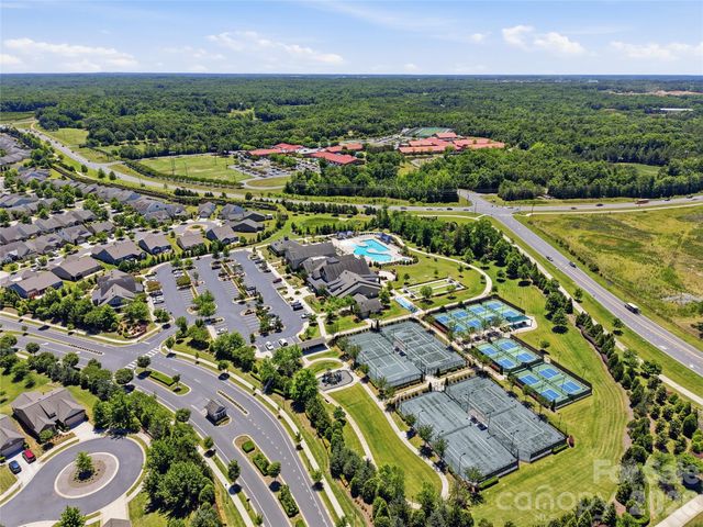 7111 Overjoyed Crossing, Charlotte, NC 28215