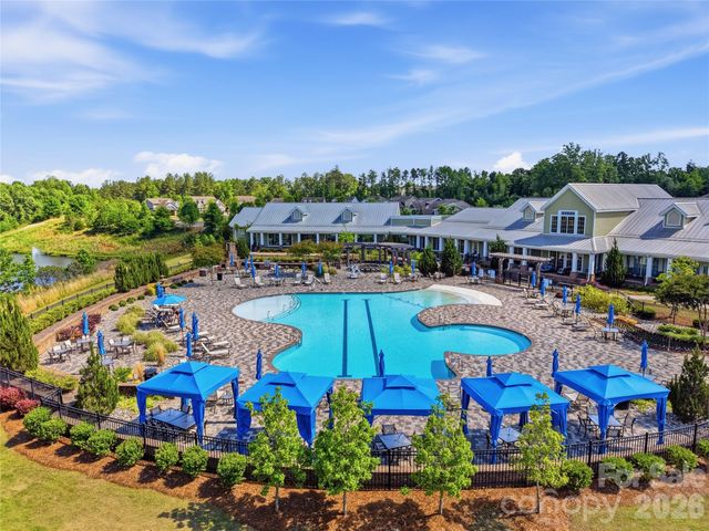 7111 Overjoyed Crossing, Charlotte, NC 28215
