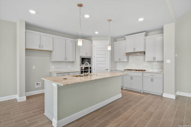 242 janice, Castroville, TX 78009