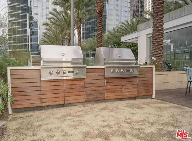 877 Francisco Street 1002, Los Angeles, CA 90017