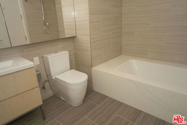 877 Francisco Street 1002, Los Angeles, CA 90017