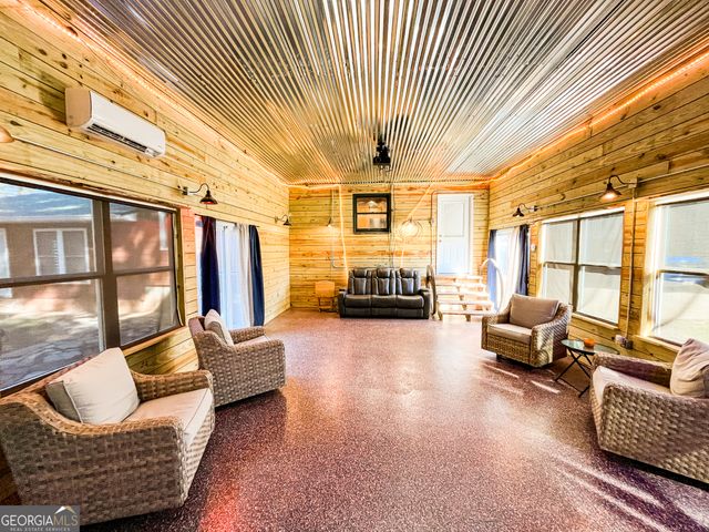 186 Beech Springs Road, Pine Mountain, GA 31822