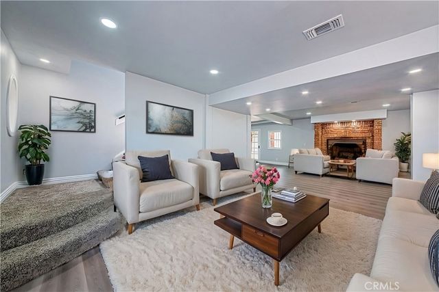 5334 Victoria Ave, Los Angeles, CA 90043