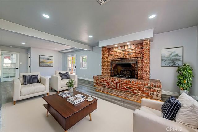 5334 Victoria Ave, Los Angeles, CA 90043